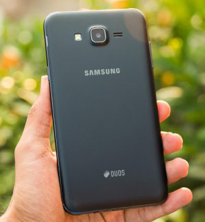 Samsung Galaxy J7 Core thumbnail